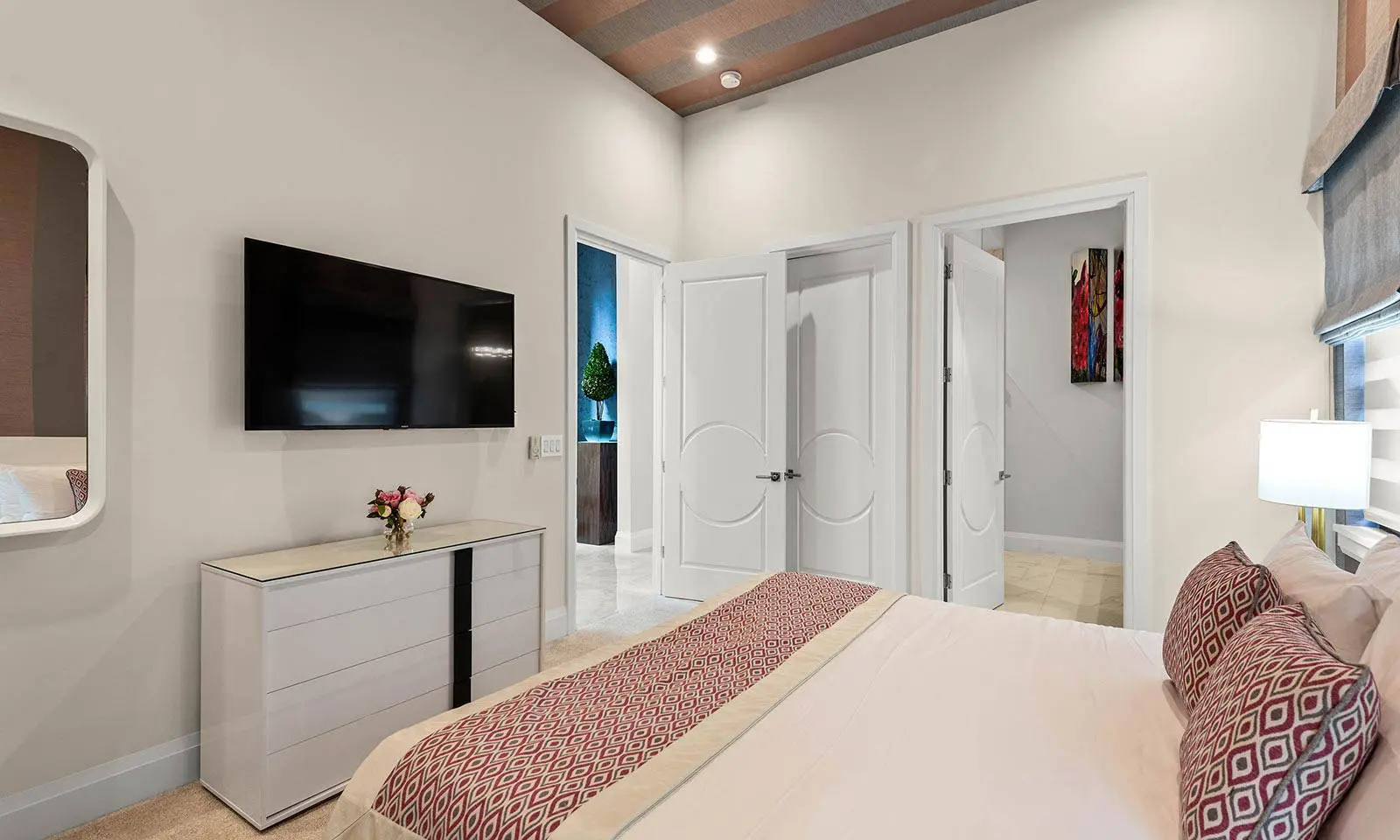 master bedroom disney villa