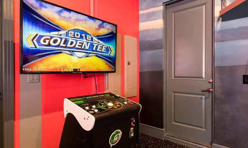 Reunion Resort 9 bed luxury rentals game room