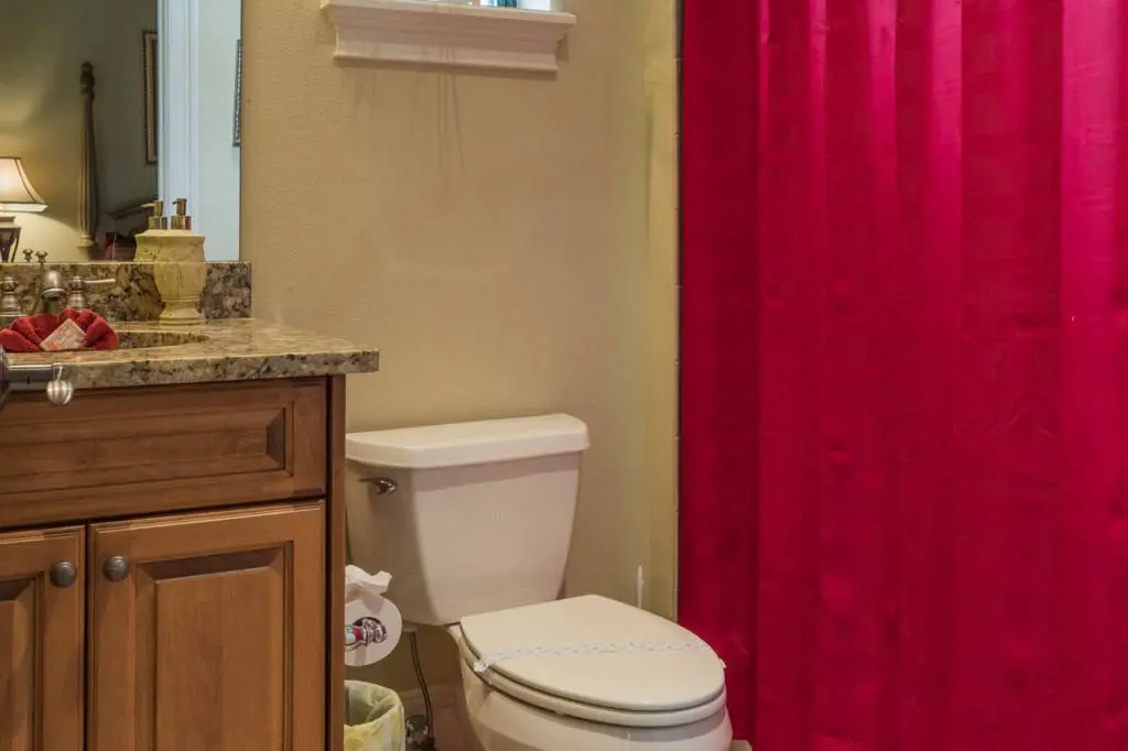 half bath 5 bed villa