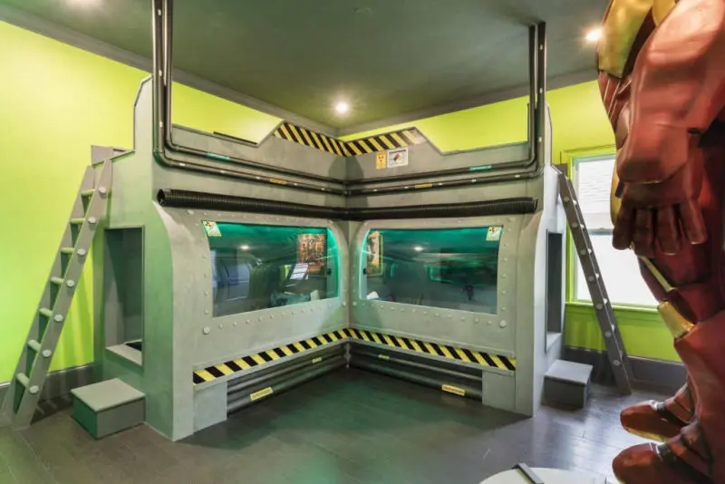 6 bed luxury holiday home marvel theme