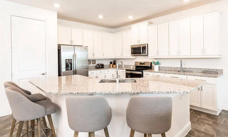 Reunion Resort 6 bed Villas to rent