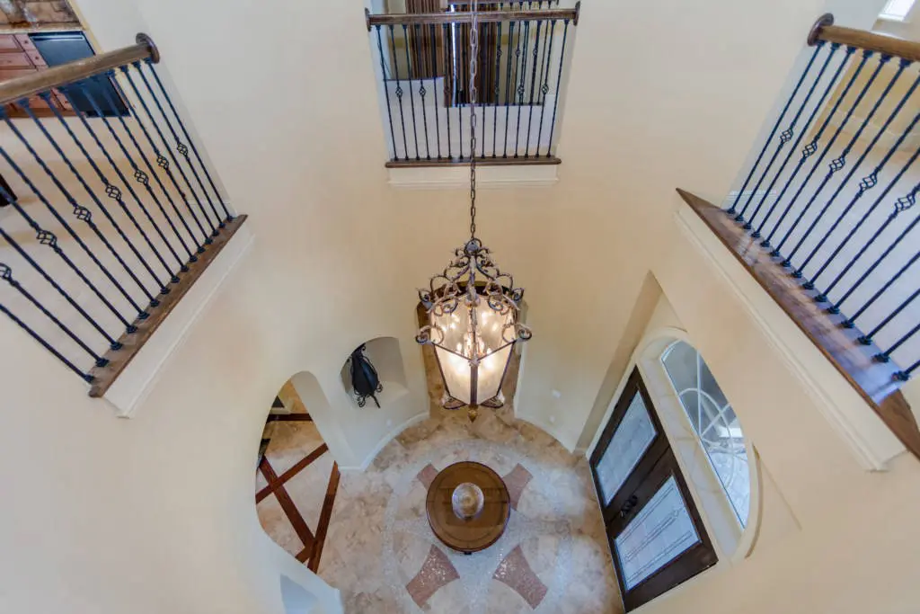 reunion resort foyer