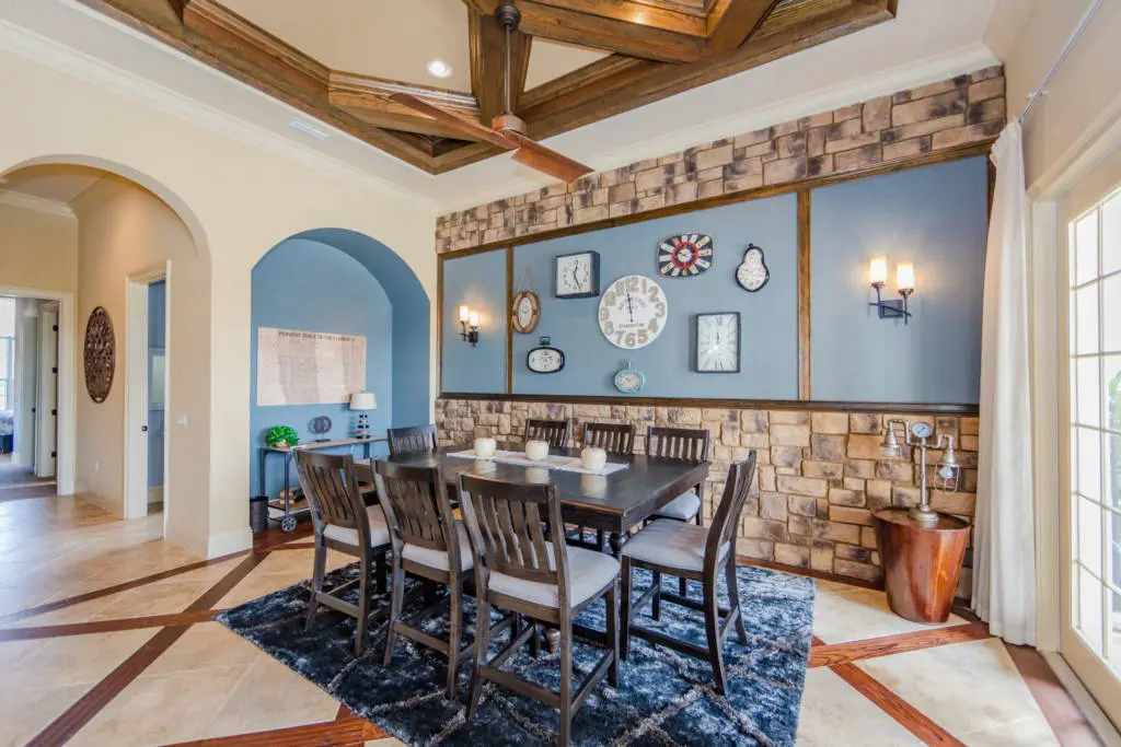 Reunion Resort villa casual dinnig