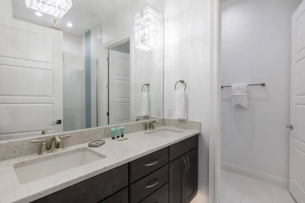 orlando luxury villa rental movie room