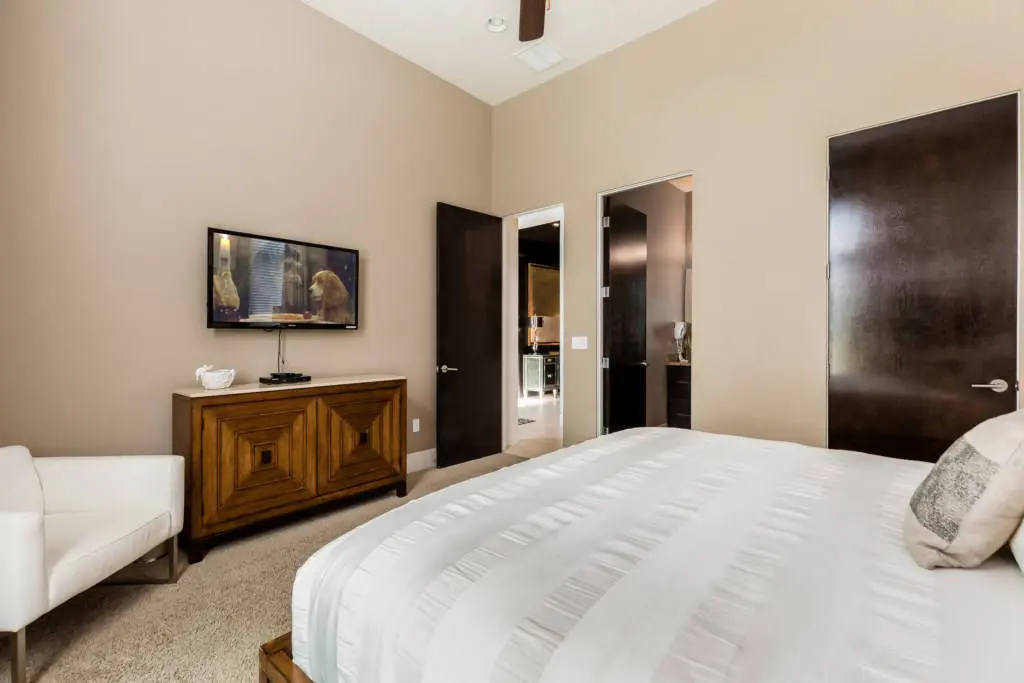 master bedroom disney villa