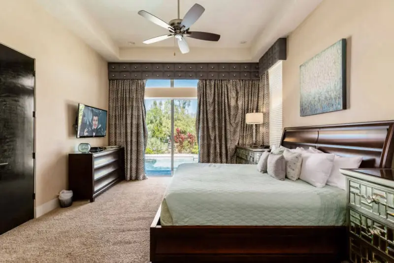 luxury disney villa reunion resort bed