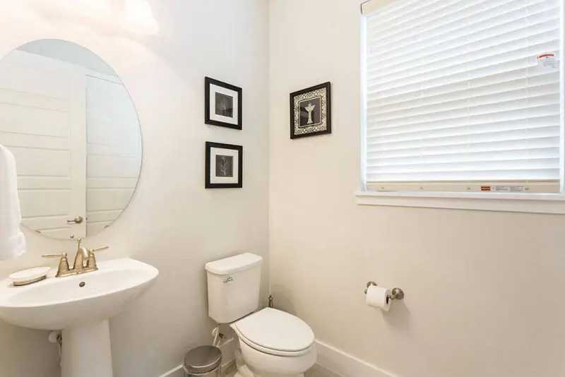 Orlando rental luxury toilet