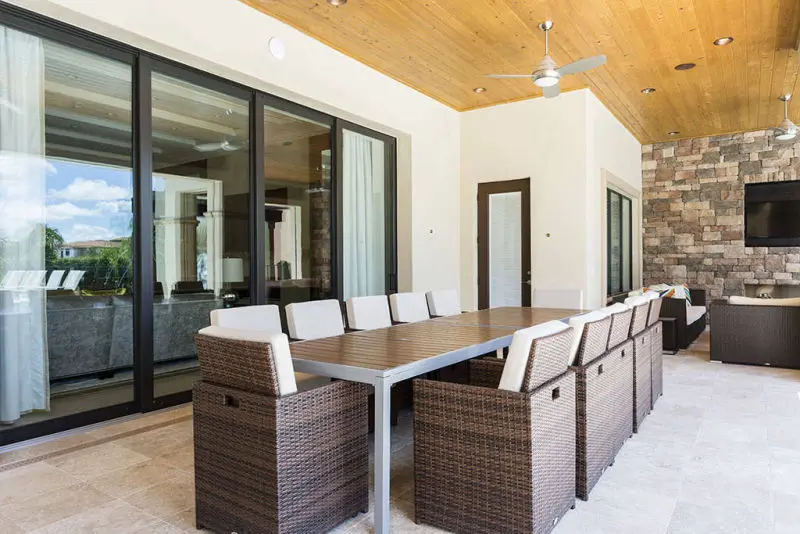 reunion pool deck outdoor dining orlando