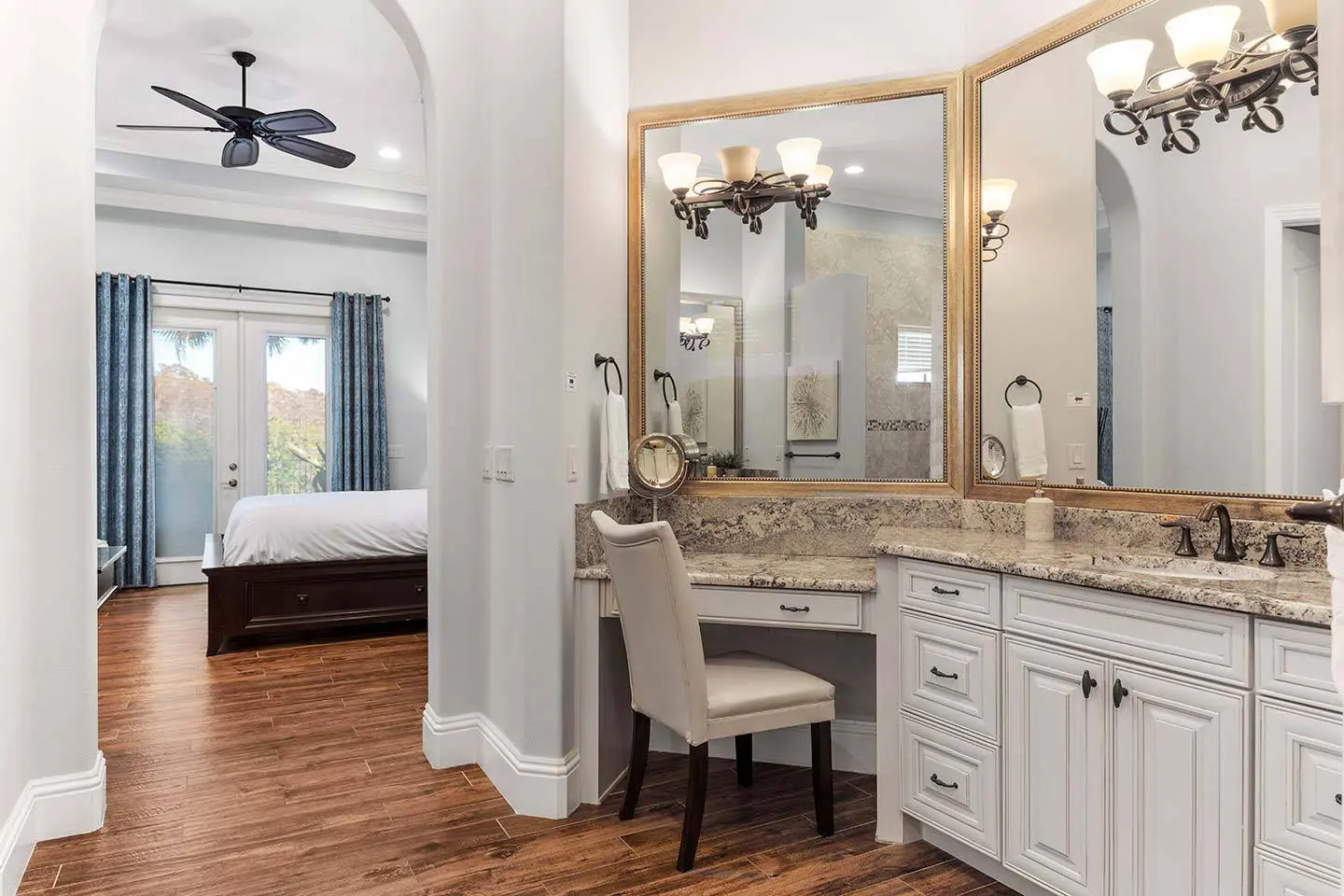 luxury disney villa reunion resort bed