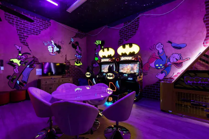 entertainment area reunion resort