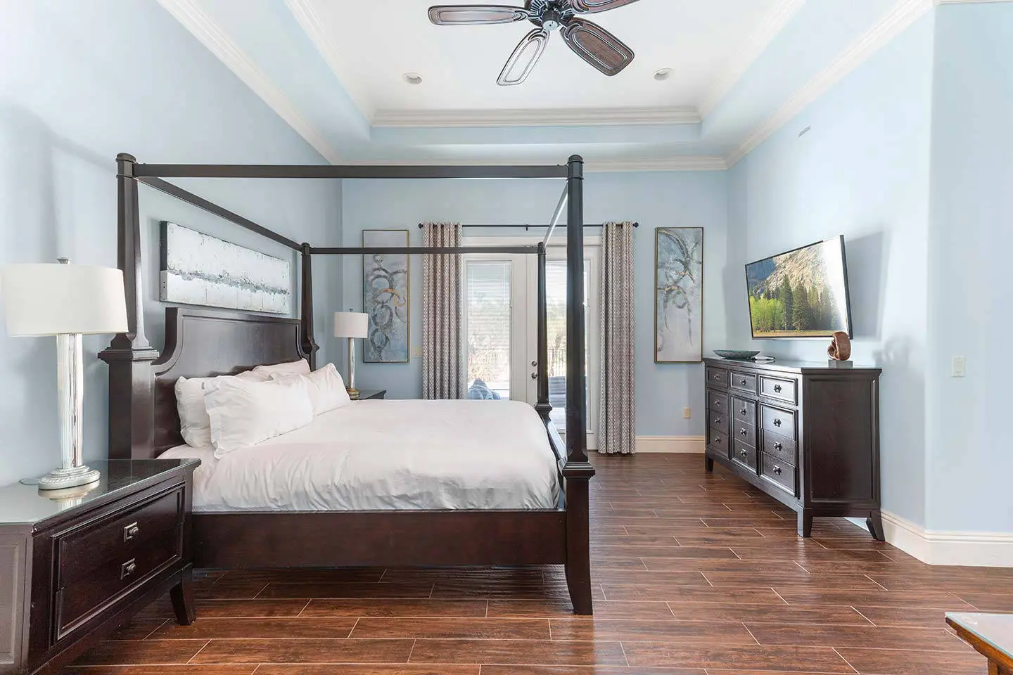 Disney luxury villa rental wet bar