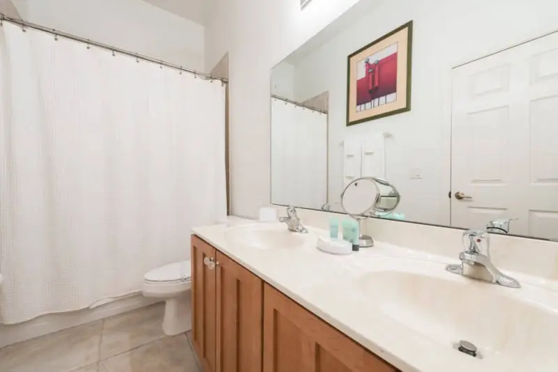 reunion resort holiday home bathroom