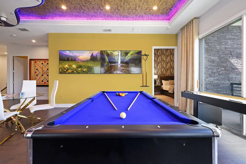 Bears Den Orlando villa pool table