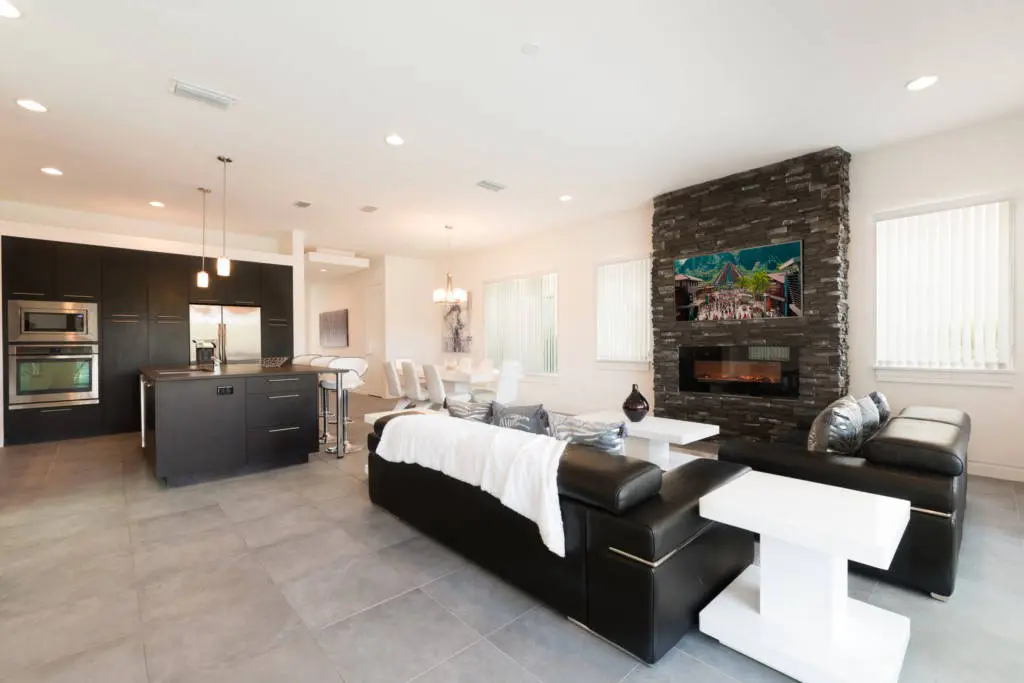 5 star Condo Rental Orlando Luxury Master bedroom 5 star Rental Orlando villa West Side