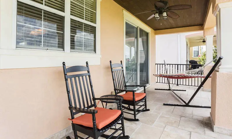 disney holiday home twin bedroom